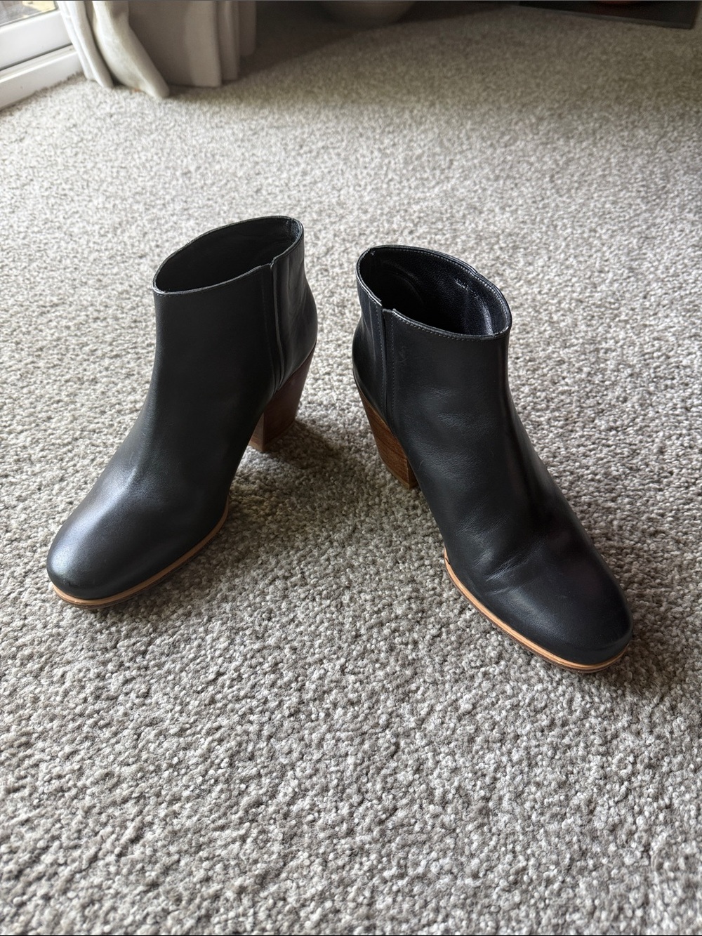 Excellent condition black Rachel Comey Mars boot size 8.5